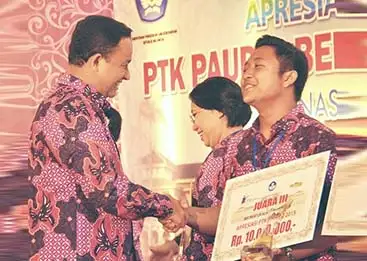 Juara III Nasional Instruktur Desain Grafis Juara III Nasional Instruktur Desain Grafis